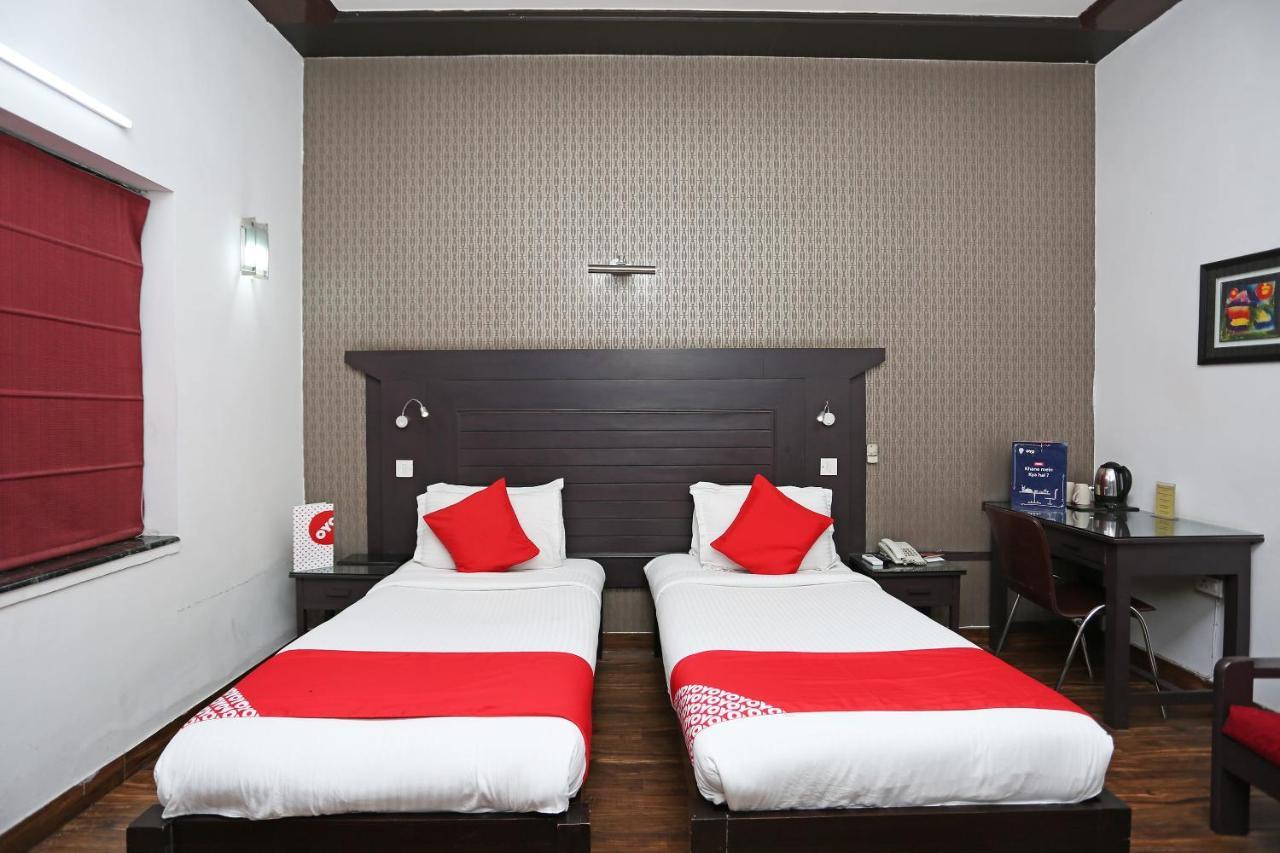 Hotel Chalet Yeni Delhi Dış mekan fotoğraf