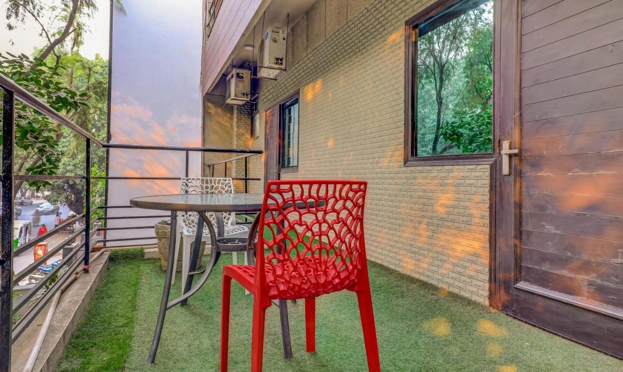 Hotel Chalet Yeni Delhi Dış mekan fotoğraf